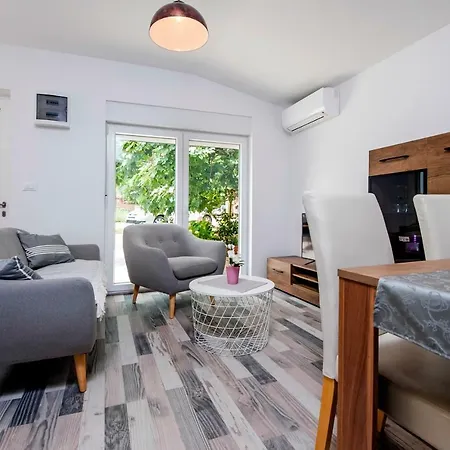 Apartamento Paola Cozy *